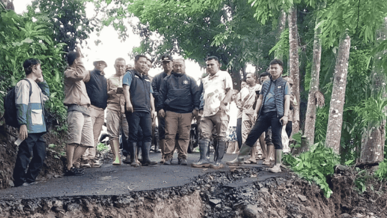 Jembatan di Loji Simpenan Putus, Pemkab Sukabumi Gerak Cepat Pulihkan Akses Warga