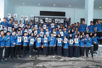 78 pegawai honorer di lingkungan Sekretariat DPRD Kabupaten Sukabumi resmi dilantik menjadi PPPK Paruh Waktu, Kamis (4/12/2025). | Foto: Humas DPRD