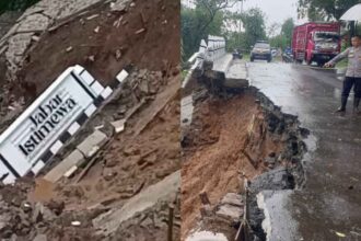 TPT bertuliskan Jabar Istimewa di Nyalindung Sukabumi ambruk diterjang tanah longsor pada Minggu (11/1/2026). | Foto: Ist