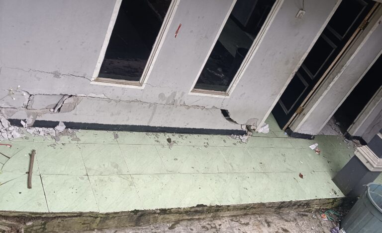 Pergerakan Tanah di Bantargadung Rusak 25 Bangunan Termasuk Ponpes, 4 Keluarga Mengungsi