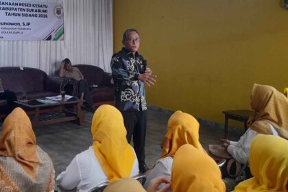Pelaksanaan reses anggota DPRD Kabupaten Sukabumi Deni Gunawan di Kebon Cau, Desa Babakanpari, Kecamatan Cidahu, Kamis (5/2/2026). | Foto: Ans