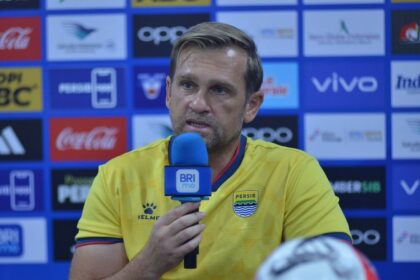 Asisten pelatih Persib Bandung Igor Tolic ungkap persiapan tim hadapi Madura United. | Foto: Persib.co.id