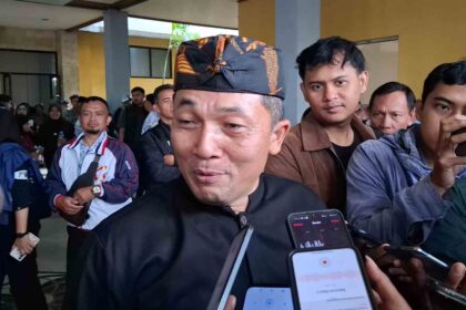 Kepala Dinas Pendidikan (Disdik) Kabupaten Sukabumi, Deden Sumpena bicara soal gaji PPPK paruh waktu. | Foto: Ans