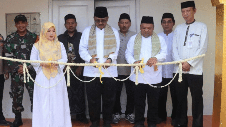 Resmikan Masjid dan Gedung Serbaguna, Bupati Sukabumi Dorong Aktivitas Keagamaan dan Pemberdayaan Warga Sagaranten