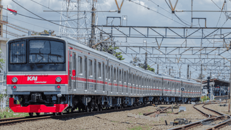 KRL Commuter Line Jakarta Direncanakan Tembus Sukabumi 2026