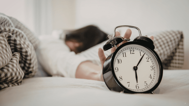 Sering Kesiangan Sahur? Ini Tips Efektif Agar Mudah Bangun Lebih Awal Saat Ramadan