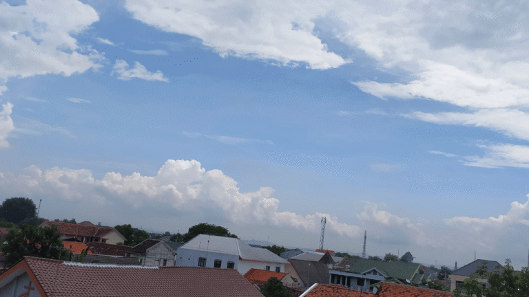 Awal Pekan Berpotensi Diguyur Hujan Lebat di Sejumlah Wilayah, Prakiraan Cuaca Jabar 2 Februari 2026