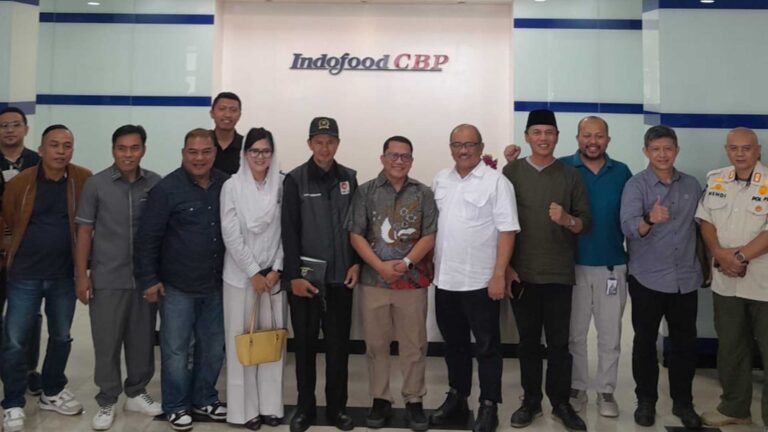 Komisi I DPRD Kabupaten Sukabumi bersama DPMPTSP saat monitoring perizinan perusahaan PT Indolakto Plant C3 di Cicurug, Jumat (6/3/2026). | Foto: Nugraha