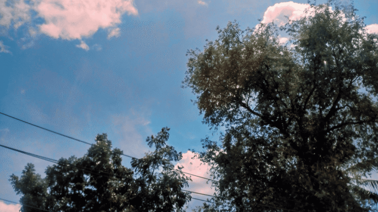 Pagi hingga Siang Cerah Berawan, Prakiraan Cuaca Jabar 17 Maret 2026