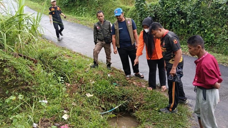 Asyik Bermain Air saat Hujan, Balita di Kalibunder Sukabumi Tewas Terseret Arus Parit