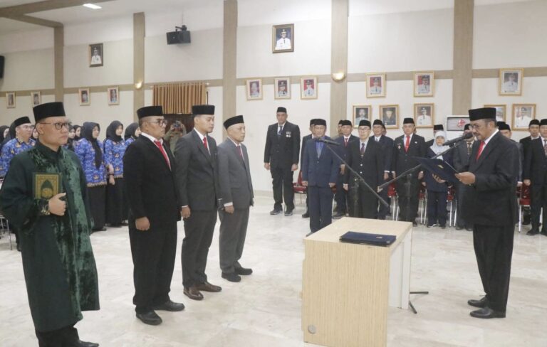 Lantik 3 Pejabat Tinggi Pratama dan 90 ASN, Ini Pesan Bupati Sukabumi Asep Japar