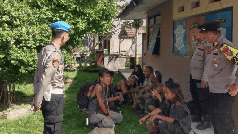 Pembinaan Persuasif, Polsek Jampangkulon Rangkul Komunitas Anak Punk