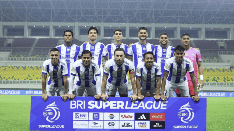 Duel Panas di GBLA, Persib Bidik Kemenangan atas Arema FC