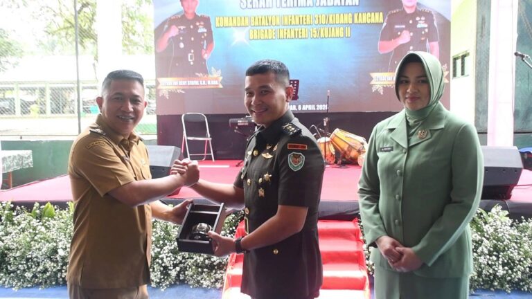 Tongkat Komando Yonif 310/KK Beralih, Wabup Sukabumi Tekankan Kolaborasi Jaga Keamanan Wilayah