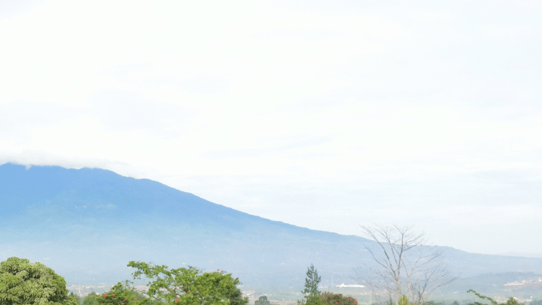 Seharian Berawan di Sejumlah Wilayah, Prakiraan Cuaca Jabar 13 Mei 2026