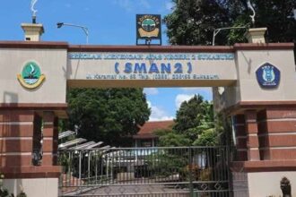 Sekolah Maung