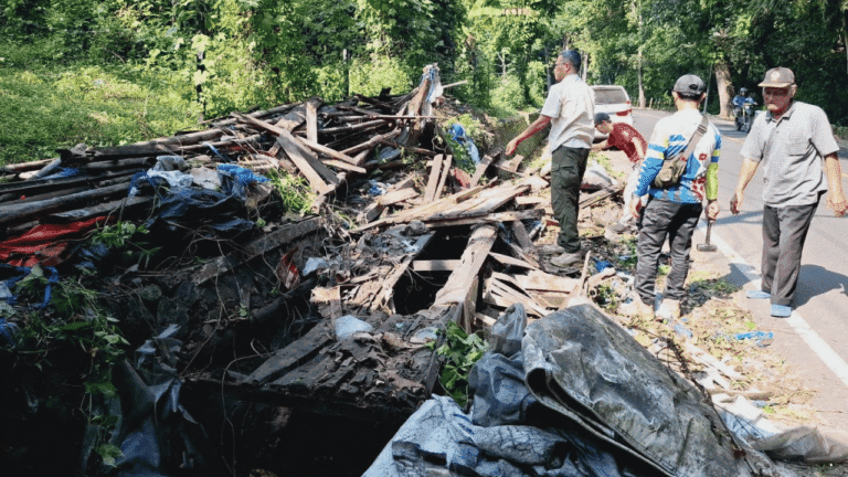 Bangunan Liar di Batu Sapi Palabuhanratu Dibongkar Petugas Gabungan, Wujud Penataan Wilayah