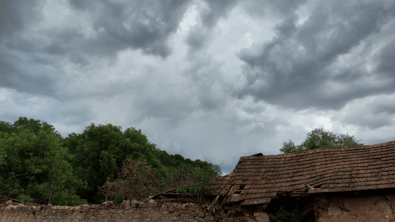Sukabumi Berpotensi Hujan Sore Hari, Prakiraan Cuaca Jabar 1 Juni 2026