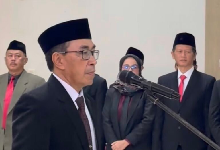 Bupati Asep Japar Perpanjang Masa Jabatan Ade Suryaman sebagai Sekda Kabupaten Sukabumi