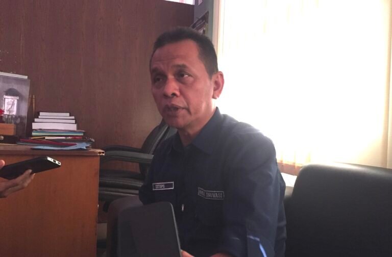 Sampah dan Banjir Jadi PR Bersama, Plt Camat Palabuhanratu Minta PK KNPI Baru Hadir dengan Solusi