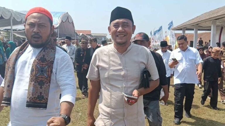 Andri Hidayana