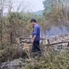 Kebakaran lahan terjadi di lereng Gunung Walat, Kampung Sindangresmi RT 04/02, Desa Karangtengah, Kecamatan Cibadak, Kabupaten Sukabumi, pada Senin (20/7/2026) siang.