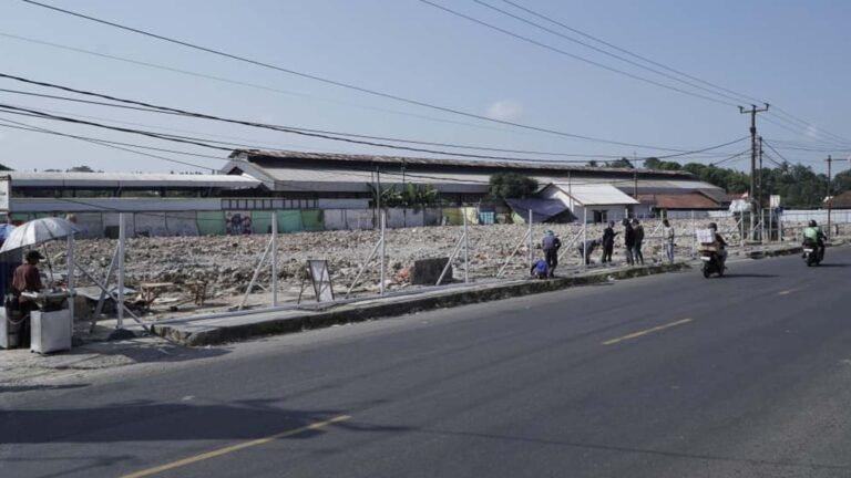 Lahan seluas 7.820 meter persegi di kawasan Emplasemen Stasiun Cicurug Sukabumi, yang telah dieksekusi dan kembali dikuasai PT KAI.