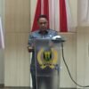 Apep Saepul Mahdan saat membacakan Pandangan Umum Fraksi PPP terkait perubahan Perumda TJM jadi Perseroda. | Foto: Muri