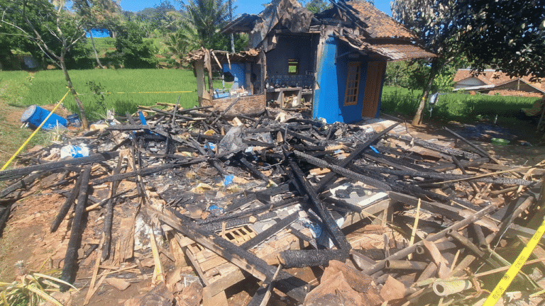 Tragedi Kebakaran Maut di Nyalindung Sukabumi: Polisi Ungkap Kronologi, Dermawan Siap Bangun Rumah Korban