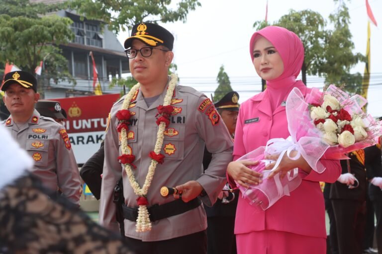 Hari Pertama Bertugas, Kapolres Sukabumi AKBP Benny Cahyadi Siap Lanjutkan Prestasi dan Perkuat Pelayanan Masyarakat