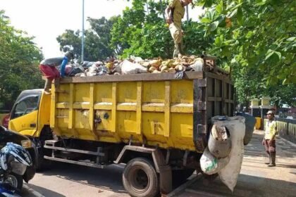 Armada Pengangkut Sampah