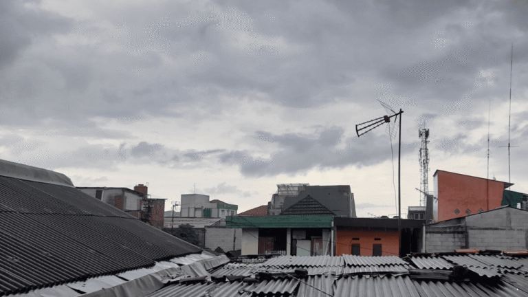 Cerah dengan Potensi Hujan Lokal di Siang Hari, Prakiraan Cuaca Jabar 14 Agustus 2026