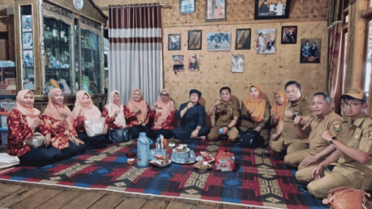 Dinas PU Kabupaten Sukabumi Tunjukkan Kepedulian, Salurkan Bantuan untuk Korban Kebakaran Ciptamulya