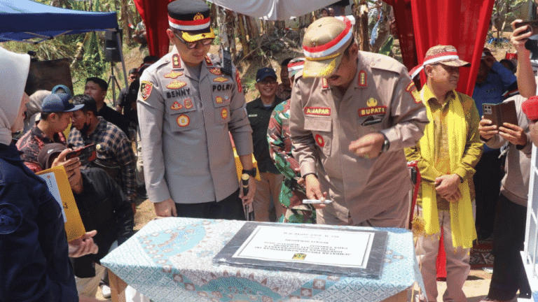 Jembatan Merah Putih Presisi di Cibadak Diresmikan, Bupati Sukabumi Ajak Warga Jaga dan Rawat Bersama