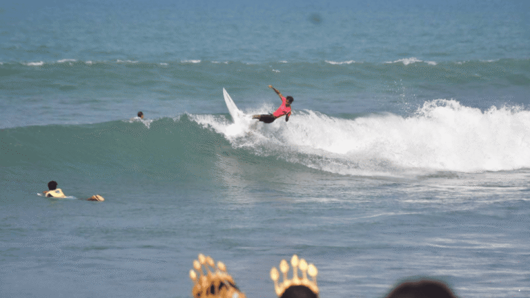 12 Negara Ramaikan Cimaja, Wabup Andreas Ingin Wisata Surfing Sukabumi Mendunia
