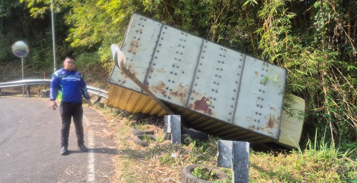 Truk Cikidang