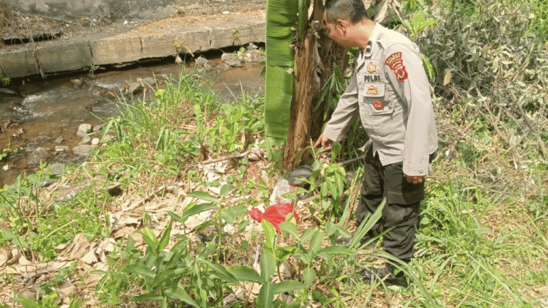 Jasad Bayi Terbungkus Kantong Merah Ditemukan di Kota Sukabumi, Polisi Lakukan Penyelidikan