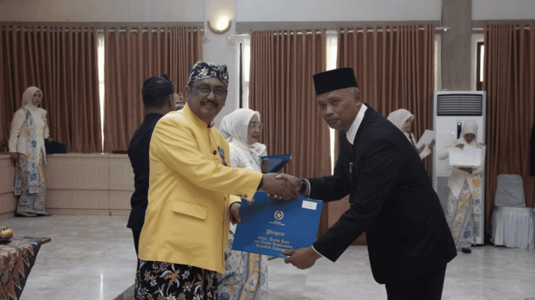 156 PNS Sukabumi Dianugerahi Satyalancana Karya Satya, Bupati Asjap Titip Pesan Ini