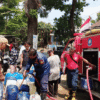Kesulitan Pasokan Air Bersih saat Kemarau, Damkarmat Sukabumi Distribusikan 2.500 Liter ke Warga Bantargadung