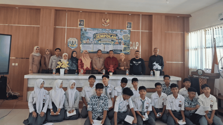 Lewat JEMPOLAN, Kecamatan Ciracap Sukabumi Permudah Warga Urus Dokumen Kependudukan