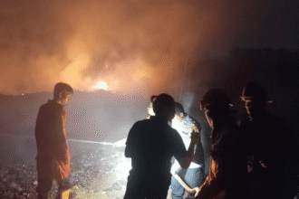 Diduga Akibat Kelalaian, Kebakaran TPA Cikundul Sukabumi Lahap 500 Meter Persegi Lahan