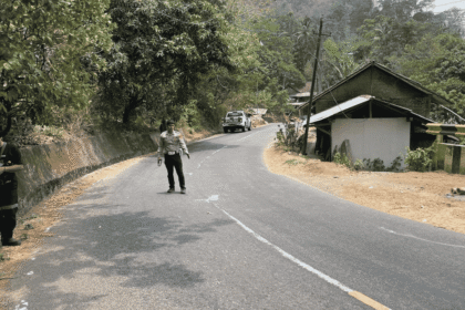 Diduga Hilang Kendali, Pemotor Tewas usai Tabrak Tronton di Cisarakan Simpenan Sukabumi