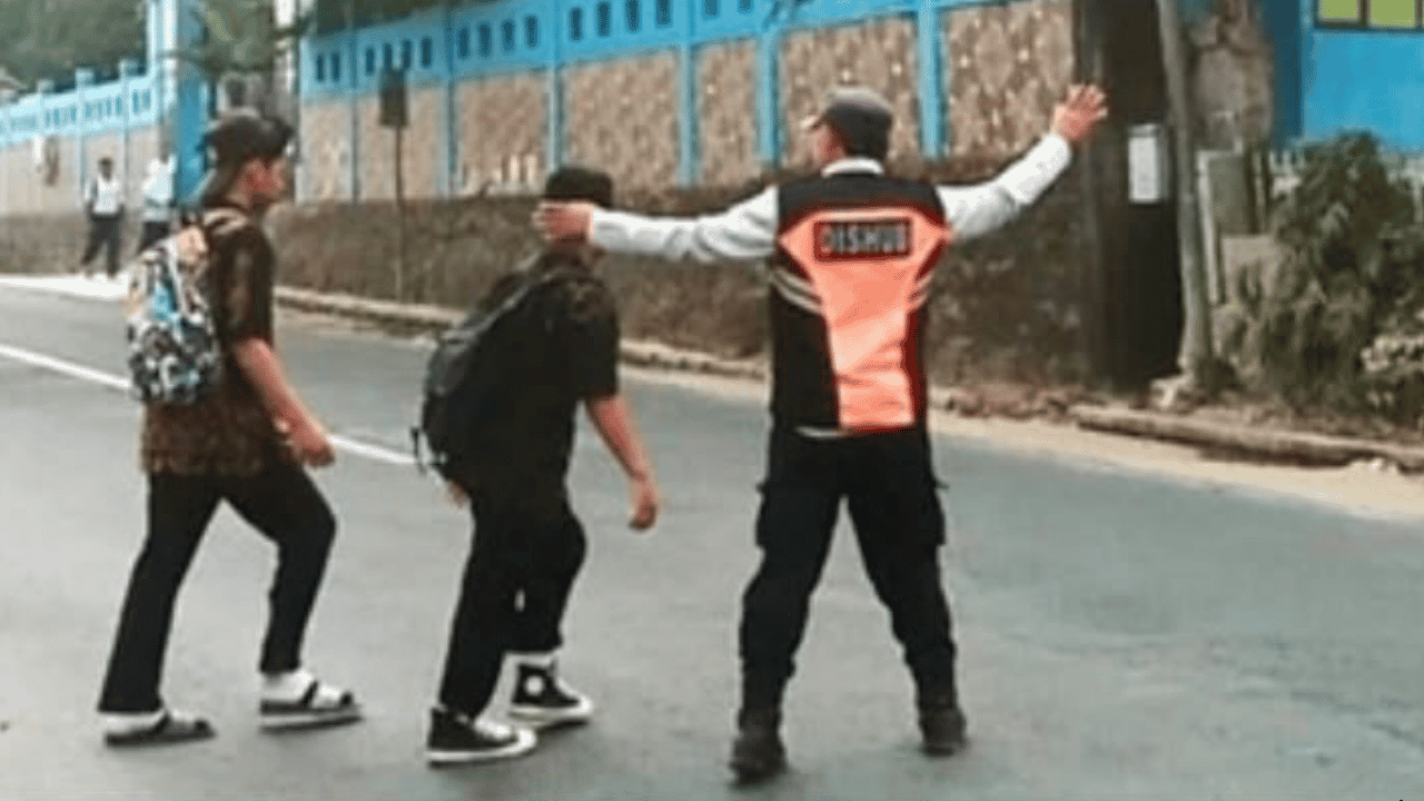 Dishub Sukabumi Tingkatkan Pengamanan Lalin di Kawasan Sekolah Saat Jam Masuk