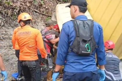 Evakuasi Sopir Truk Box Cisarakan
