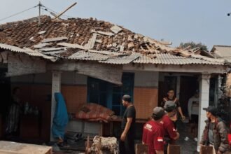 Cuaca Ekstrem Terjang Cicurug Sukabumi, Puluhan Rumah Warga di Nyangkowek Alami Kerusakan