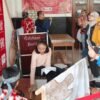 Hari Batik Nasional, KAI Hadirkan Edukasi Membatik untuk Pelanggan di Stasiun Sukabumi