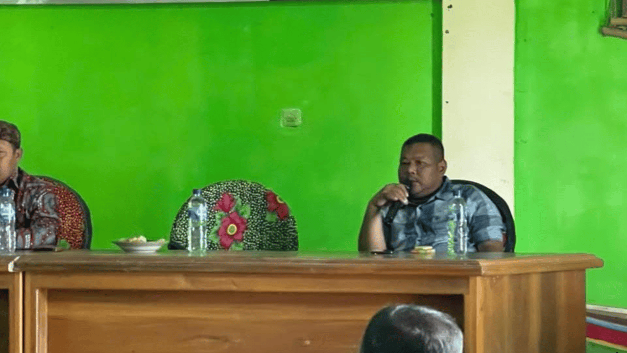 Jalan Kabupaten Amblas dan Longsor sejak Bencana 2024, Warga Giri Mukti Sukabumi Desak Penuntasan Perbaikan saat Reses Taopik Guntur