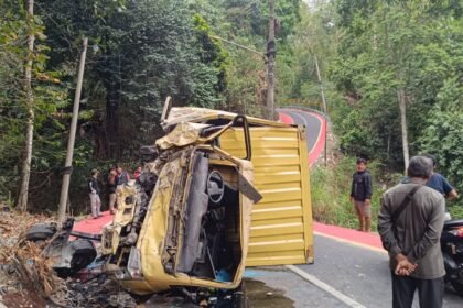 Truk Box Cisarakan