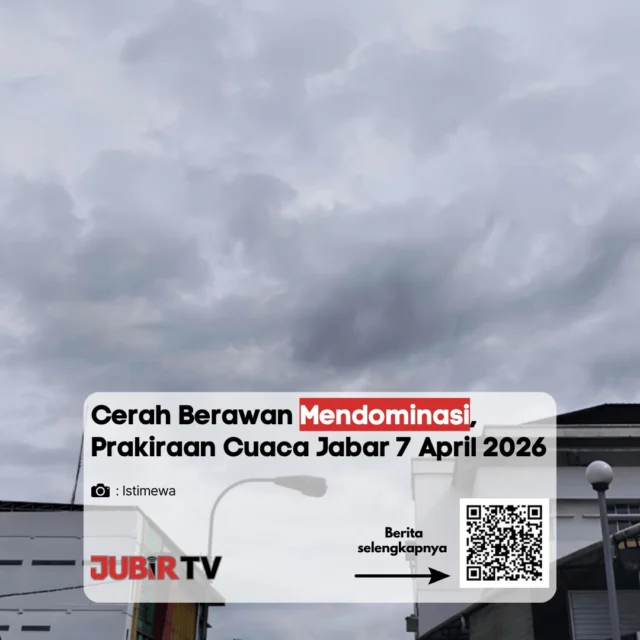 Cuaca Jawa Barat hari ini didominasi cerah berawan 🌤️

BMKG memprakirakan sebagian besar wilayah Jabar akan mengalami kondisi cerah hingga berawan sepanjang hari. Meski begitu, tetap ada potensi hujan ringan di beberapa daerah, terutama pada siang hingga sore hari. 

Suhu udara juga cenderung sejuk hingga hangat, berkisar di angka 21–30 derajat celcius dengan kelembapan cukup tinggi. 

Jadi, jangan terkecoh cuaca cerah ya—tetap siap payung atau jas hujan ☔

Menurut kamu, cuaca kayak gini enak buat aktivitas atau malah bikin mager? 👇

📌 𝐈𝐧𝐟𝐨 𝐥𝐞𝐧𝐠𝐤𝐚𝐩𝐧𝐲𝐚 𝐜𝐞𝐤 𝐝𝐢 𝐬𝐭𝐨𝐫𝐲 & 𝐬𝐨𝐫𝐨𝐭𝐚𝐧

#jubirtv #jubirtvnewscom #cuacajabar #prakiraancuaca #bmkg #jawabarat #cuacahariini #infocuaca #beritaterkini