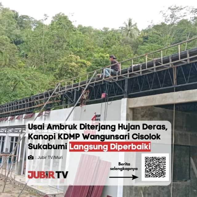 Perbaikan langsung dilakukan setelah kanopi Koperasi Desa Merah Putih di Wangunsari, Cisolok, Sukabumi, ambruk diterjang hujan deras.

Langkah cepat ini dilakukan agar aktivitas di lokasi bisa kembali berjalan normal dan mencegah risiko yang lebih besar. Sebelumnya, kejadian tersebut sempat menjadi perhatian akibat kondisi cuaca yang kurang bersahabat. 

Peristiwa ini juga jadi pengingat pentingnya kualitas konstruksi serta kesiapan bangunan dalam menghadapi cuaca ekstrem.

Menurut kamu, apa yang harus jadi prioritas dalam pembangunan fasilitas seperti ini?

📌 𝐈𝐧𝐟𝐨 𝐥𝐞𝐧𝐠𝐤𝐚𝐩𝐧𝐲𝐚 𝐜𝐞𝐤 𝐝𝐢 𝐬𝐭𝐨𝐫𝐲 & 𝐬𝐨𝐫𝐨𝐭𝐚𝐧

#jubirtv #jubirtvnewscom #sukabumi #jawabarat #cisolok #bangunan #ambruk #perbaikan #cuacaekstrem #infrastruktur #beritaterkini